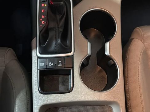 Used 2020 Kia Sportage LX w/ LX Popular Package image 20