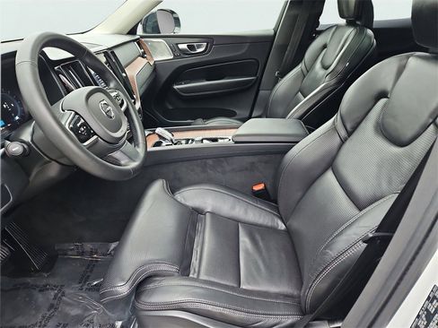 Used 2023 Volvo XC60 B6 Ultimate w/ Protection Package Premier image 35