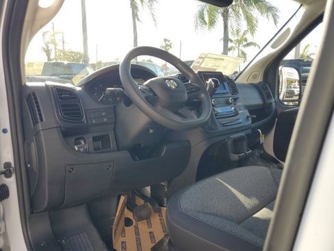 New 2026 RAM ProMaster 2500 w/ Convenience Group FWD image 7