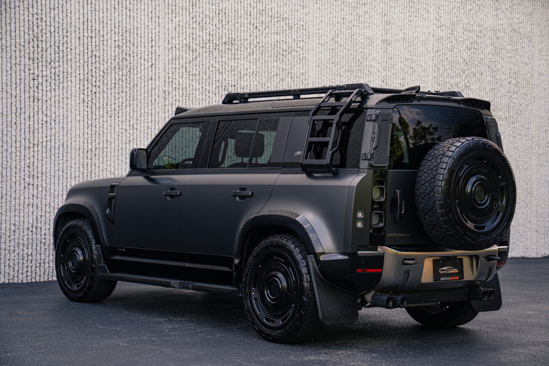 Used 2021 Land Rover Defender 110 X AWD/4WD image 13