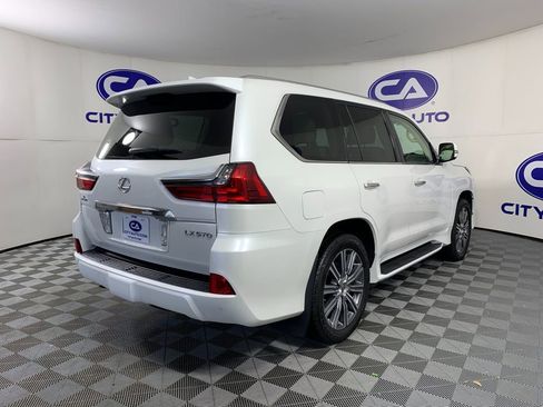 Used 2016 Lexus LX 570 4WD w/ Luxury Package image 3