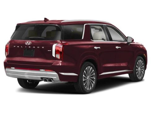 Used 2024 Hyundai Palisade Calligraphy FWD image 2