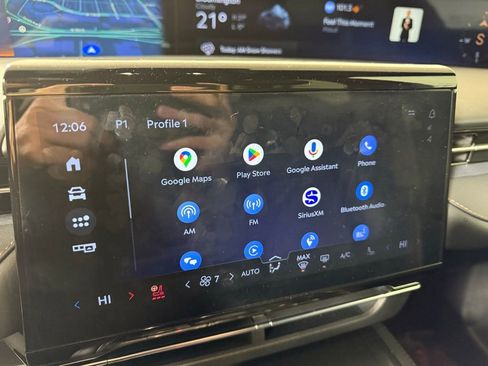 New 2024 Lincoln Nautilus Reserve w/ Equipment Group 202A image 26