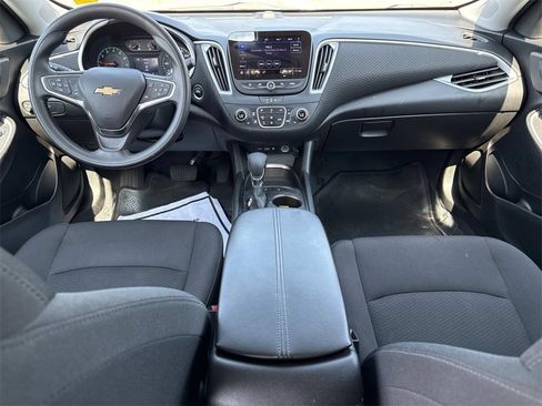 Used 2024 Chevrolet Malibu LT image 24