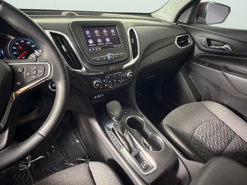 Used 2024 Chevrolet Equinox LT FWD image 19