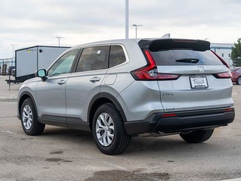 Used 2025 Honda CR-V LX image 4