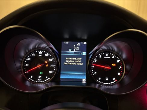 Used 2022 Mercedes-Benz GLC 300 4MATIC image 16