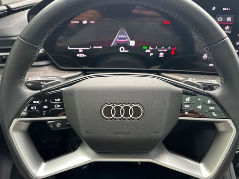 Certified 2025 Audi Q5 Premium Plus w/ Premium Plus image 24