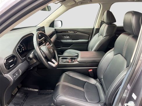 Used 2025 Honda Pilot Touring image 22