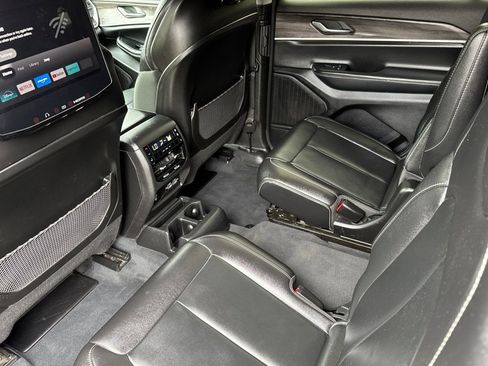 Used 2023 Jeep Grand Cherokee L Limited w/ Rear Seat Video Group I image 11