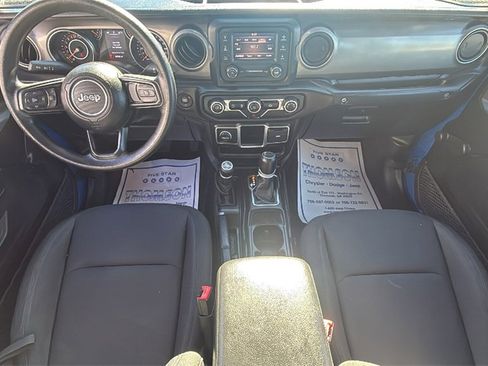 Used 2020 Jeep Gladiator Sport image 13