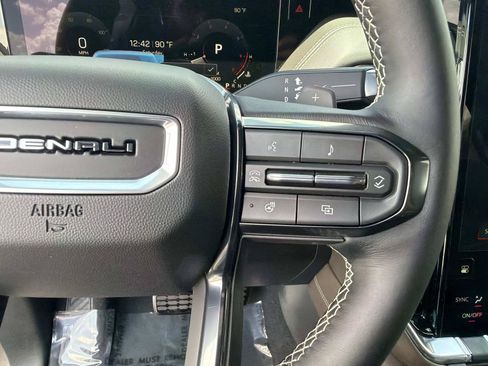 New 2026 GMC Yukon XL Denali Ultimate AWD/4WD image 27