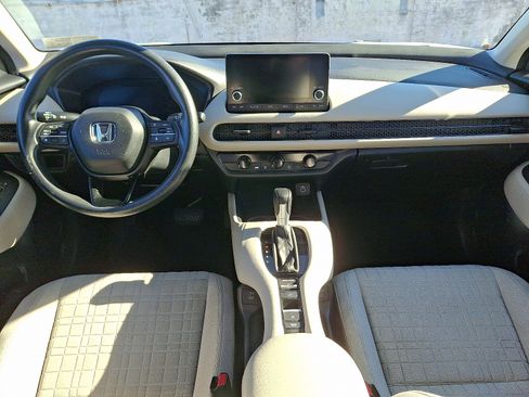 Used 2024 Honda HR-V LX image 11