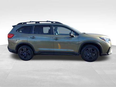 Used 2023 Subaru Ascent Onyx Edition Limited image 6