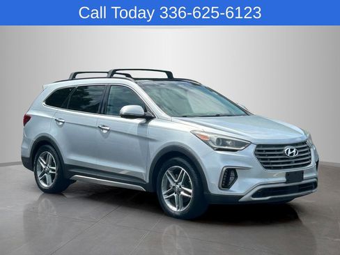Used 2017 Hyundai Santa Fe Limited FWD image 7