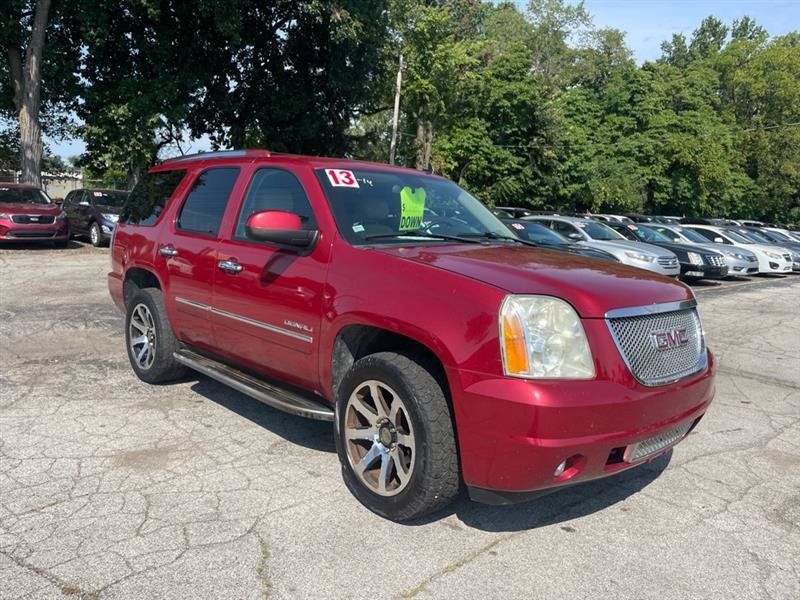 Used 2013 GMC Yukon Denali AWD/4WD image 3
