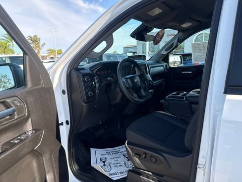 Used 2025 Chevrolet Silverado 1500 Custom AWD/4WD image 16