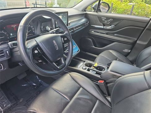 Certified 2022 Lincoln Corsair FWD w/ Premium Package image 17