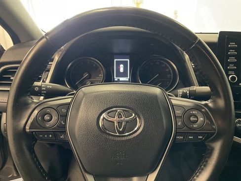 Used 2021 Toyota Camry SE image 20