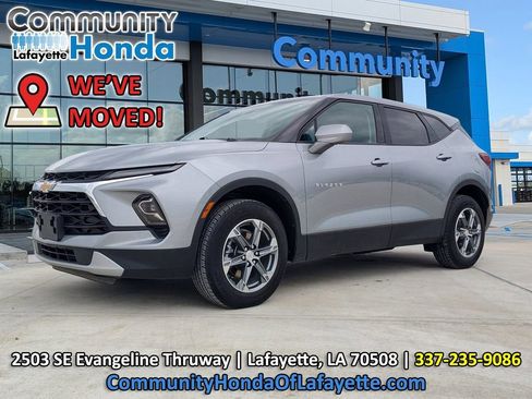 Used 2025 Chevrolet Blazer LT AWD/4WD image 1