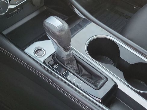 Used 2023 Nissan Altima 2.5 SV image 12