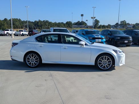 Used 2019 Lexus GS 300 w/ Premium Package RWD image 6