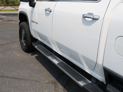 Used 2024 Chevrolet Silverado 2500 LTZ AWD/4WD image 10