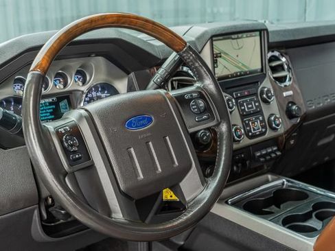Used 2015 Ford F250 Platinum AWD/4WD image 24