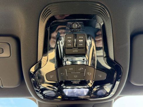 Used 2024 Alfa Romeo Giulia Veloce image 28