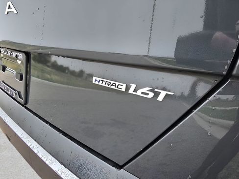 New 2026 Hyundai Kona SEL Premium image 9