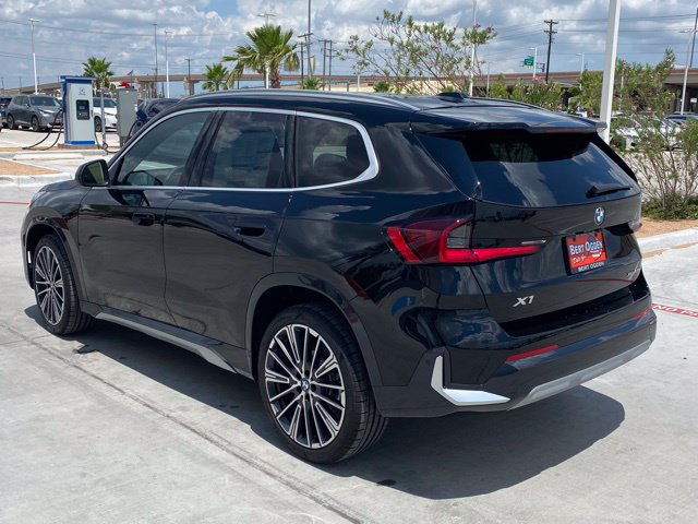 New 2026 BMW X1 xDrive28i w/ Convenience Package AWD/4WD image 4