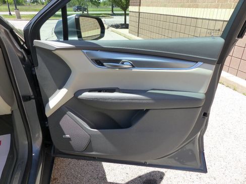 Used 2021 Cadillac XT5 Premium Luxury w/ LPO, Floor Liner Package AWD/4WD image 49