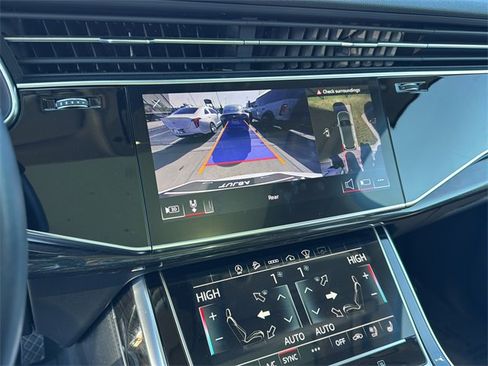 Used 2021 Audi Q7 3.0T Prestige w/ Prestige Package image 18