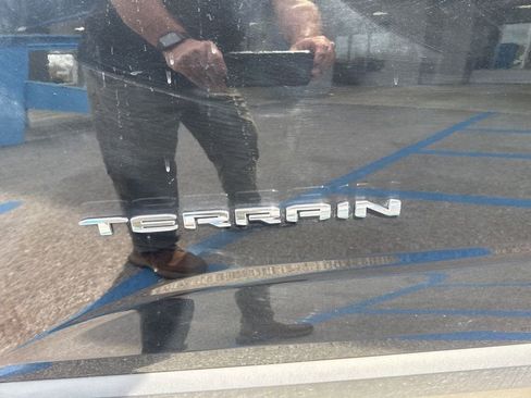 Used 2025 GMC Terrain Elevation image 36