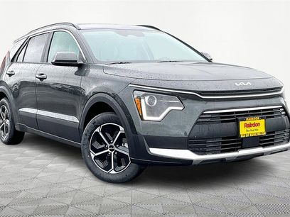 New 2025 Kia Niro EX