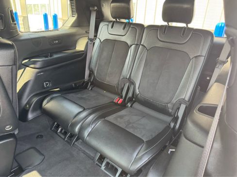 Used 2022 Jeep Grand Cherokee L Laredo image 15