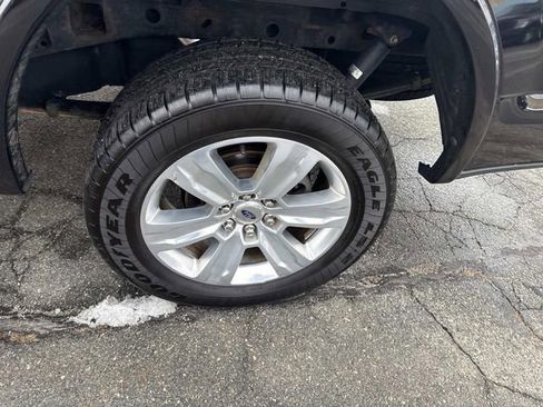 Used 2019 Ford F150 Platinum image 12