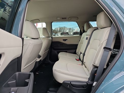 New 2026 Nissan Pathfinder SL AWD/4WD image 7