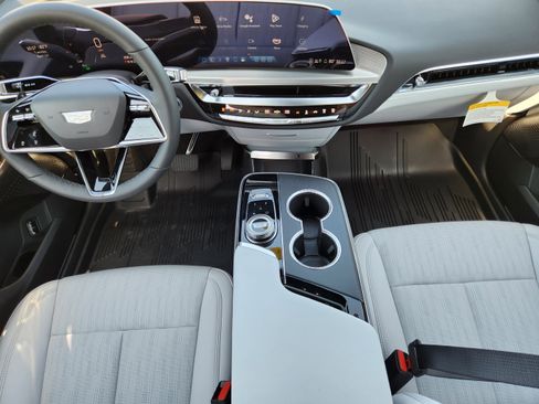 New 2025 Cadillac Lyriq Sport w/ LPO, Floor Liner Package RWD image 16