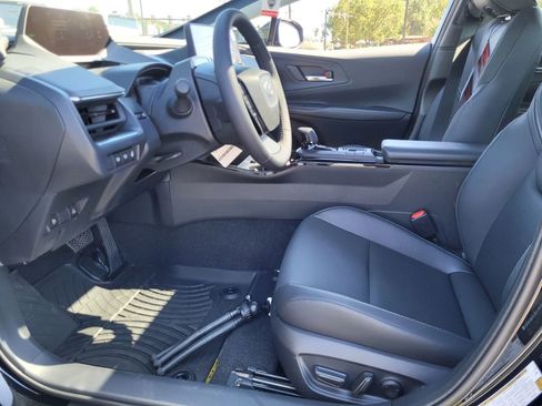 New 2026 Toyota Prius Plug-In Hybrid image 5