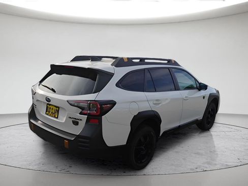 Used 2022 Subaru Outback Wilderness w/ Wilderness Package AWD/4WD image 4