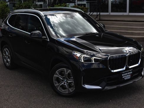 Used 2023 BMW X1 xDrive28i image 2