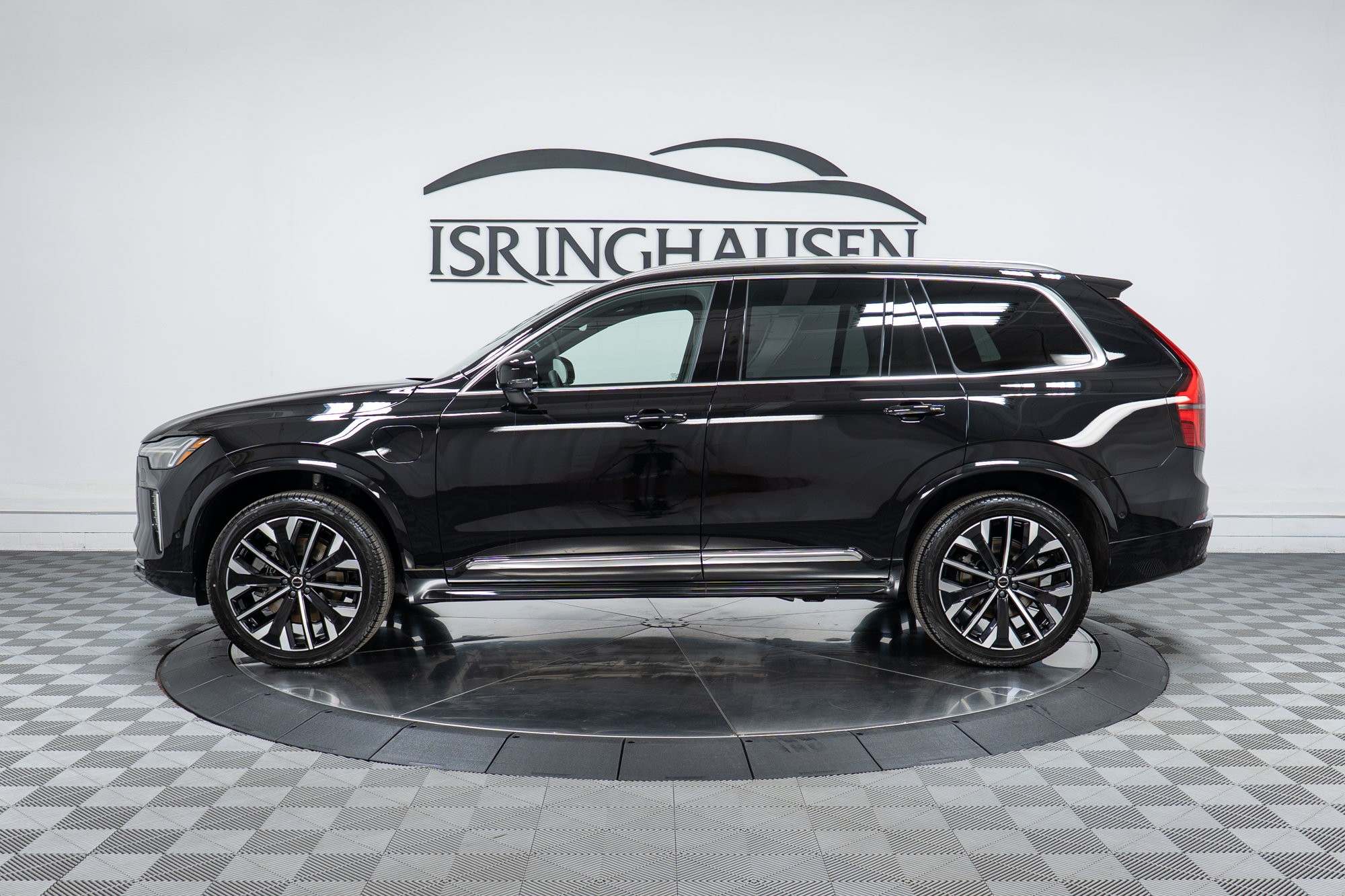New 2026 Volvo XC90 T8 Plus w/ Protection Package Premier AWD/4WD image 8