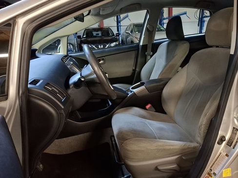 Used 2012 Toyota Prius Three image 13