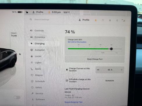 Used 2023 Tesla Model Y Long Range AWD 4dr Crossover image 17