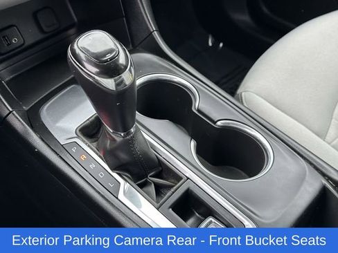 Used 2018 Chevrolet Equinox LT image 8