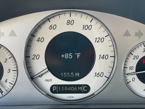 Used 2007 Mercedes-Benz E 350 Sedan image 37