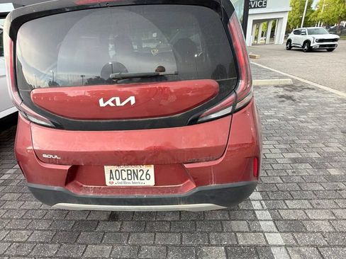 Used 2024 Kia Soul LX FWD image 12