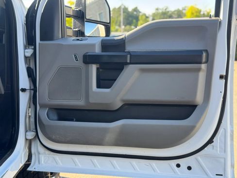 Used 2018 Ford F350 XL w/ Power Equipment Group AWD/4WD image 31