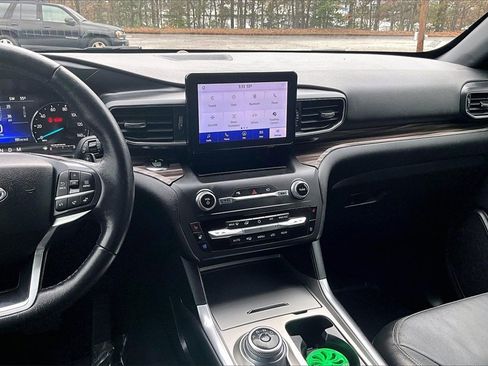Used 2020 Ford Explorer Limited image 9